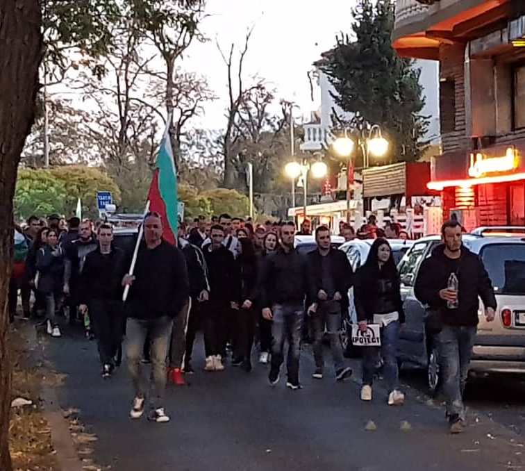 Протестът в Бургас, продължил над 7 часа, приключи (ХРОНОЛОГИЯ)