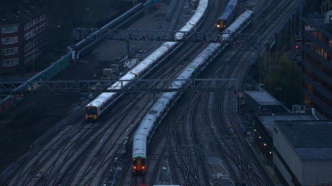 КЗК отмени като незаконен търга за доставка на 42 нови влака за БДЖ