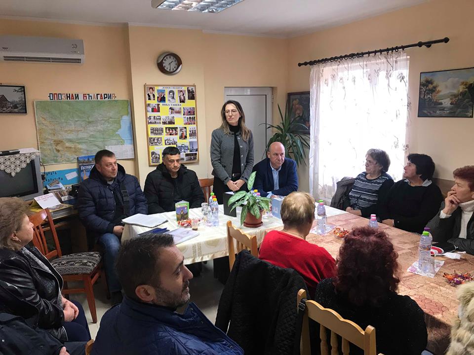 Бургаските депутати от ГЕРБ проведоха срещи за ало измамите в общините Средец и Поморие