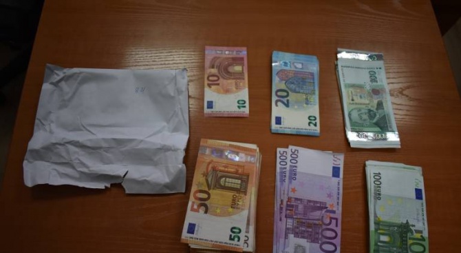 Откриха 427 000 лева в различни валути в банкова касета на Красимир Томов
