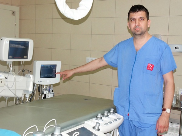 Бургаски топ-кардиолог откри кабинет в Карнобат