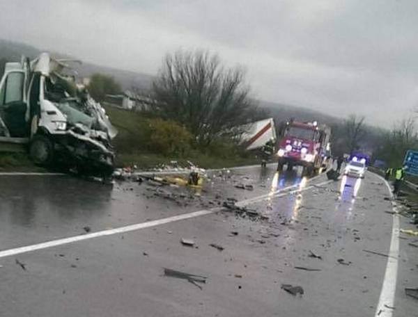 Зверска катастрофа на пътя Варна-Бургас, 27-годишен мъж е загинал на място