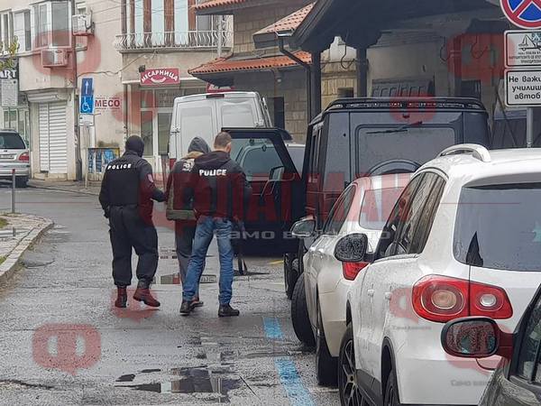 Прокуратурата повдигна обвинения на 8 от арестуваните вчера, свързани са с фен клуба на Левски в Бургас
