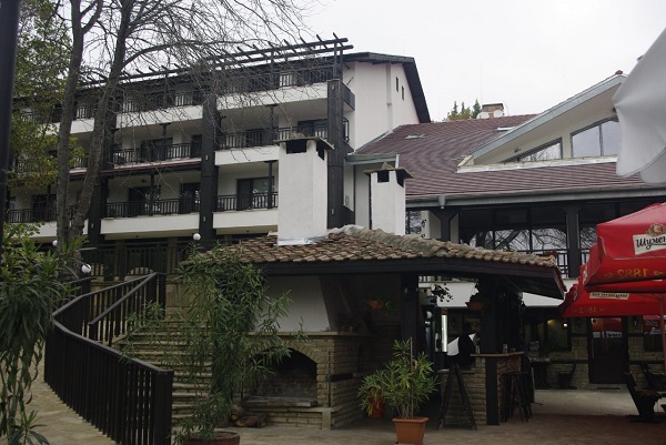 Хижа „Странджата“ в парк Росенец е преобразена, превърнаха я в романтичен комплекс (СНИМКИ)