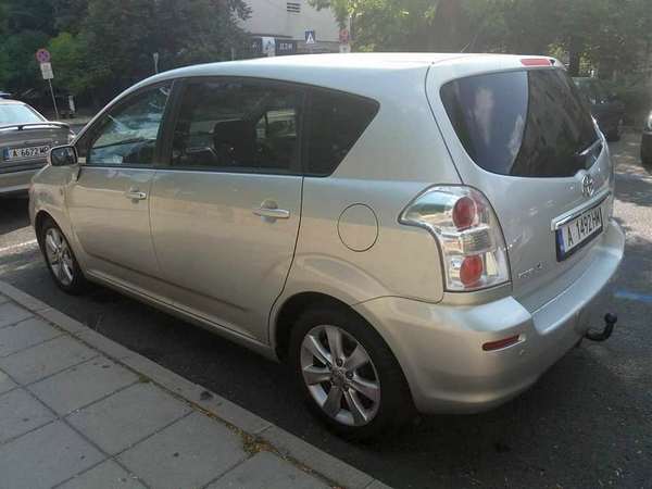 Задигнаха Тойота от паркинг в бургаския жк "Бр. Миладинови", виждали ли сте я?