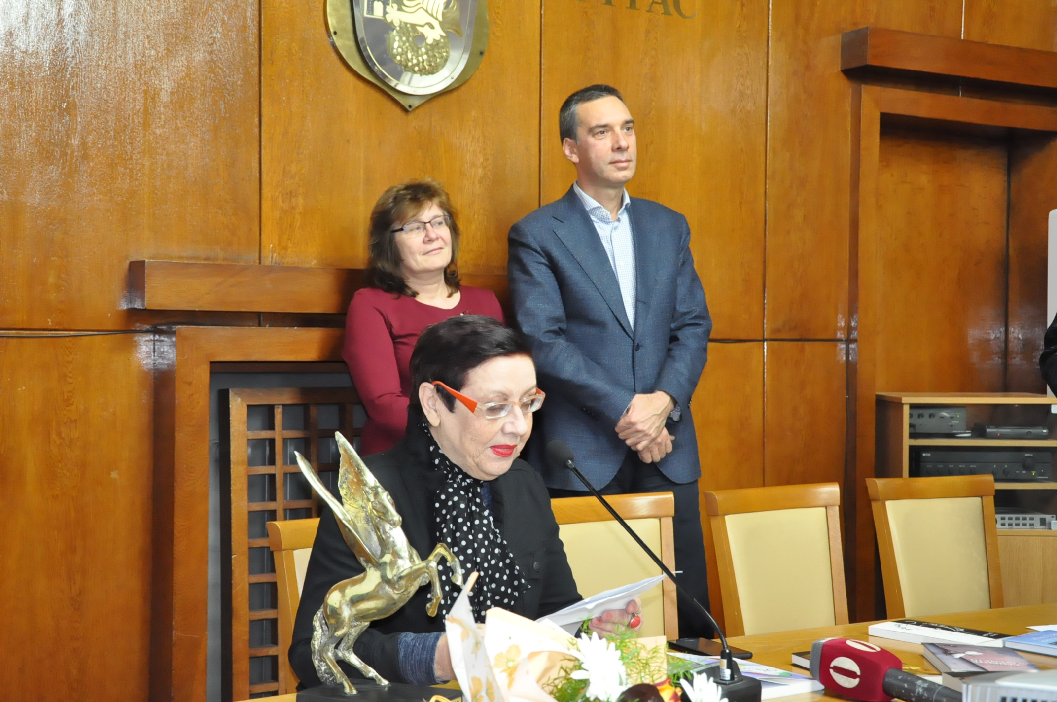 Бургаската писателка Керана Ангелова е носител на "Златен Пегас" за 2018 г.