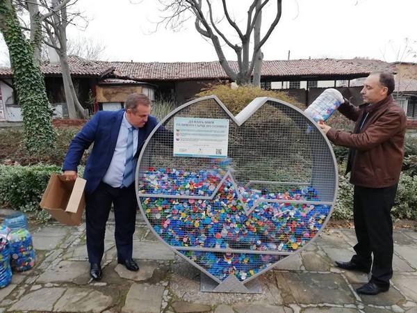 Инициативата „Голямото сърце“ в Созопол даде начало на Коледните  празници