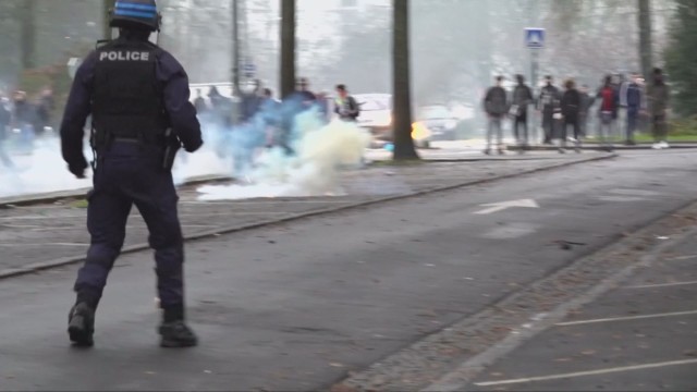 Нова вълна от протести залива Франция