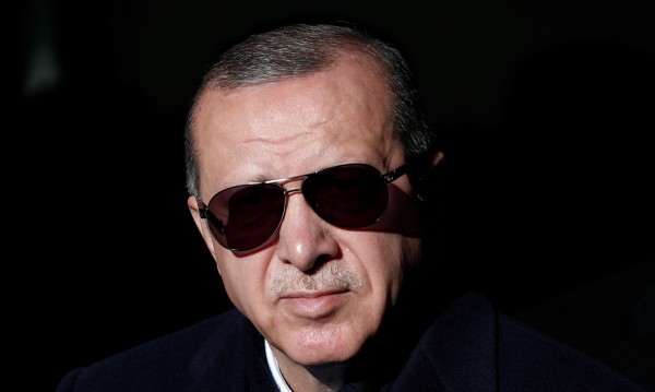 Ердоган обиждан над 20 000 пъти в нета! Праща "виновниците" в затвора