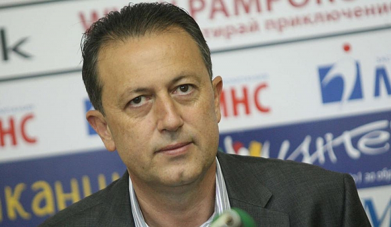 Вицепрезидентът на БФС Атанас Фурнаджиев намекна за революция, въвеждат ВАР