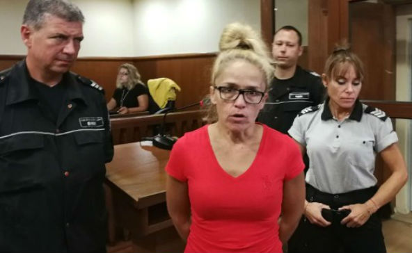 СРС-ата показват колко корумпирана е Иванчева, която политически кръгове опитват да изкарат жертва
