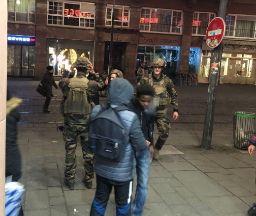 Извънредно! Стрелба в центъра на Страсбург на Коледен базар, има поне един убит и много ранени
