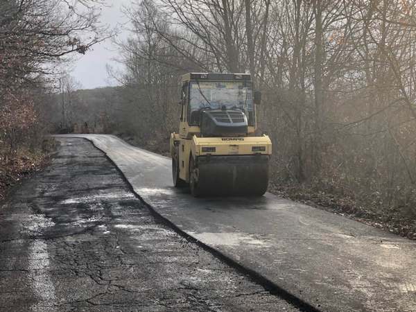 ГЕРБ обвини БСП в популизъм: Ремонтират пътя Малко Търново-Царево за 1,6 млн.лв., а не за 50 хил.лв.