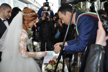 Първа рожба за първата двойка, венчана от кмета Николов на Свети Валентин