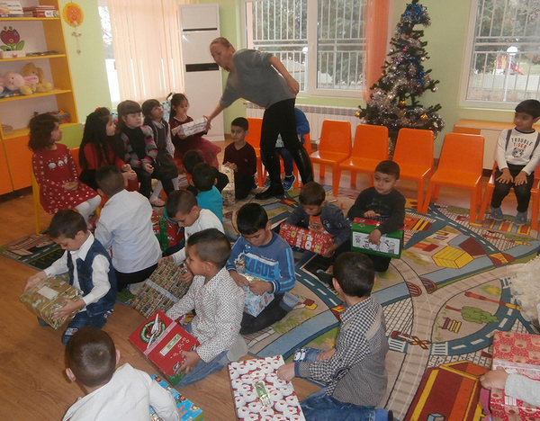 Благотворителни инициативи зарадваха деца и възрастни в община Несебър