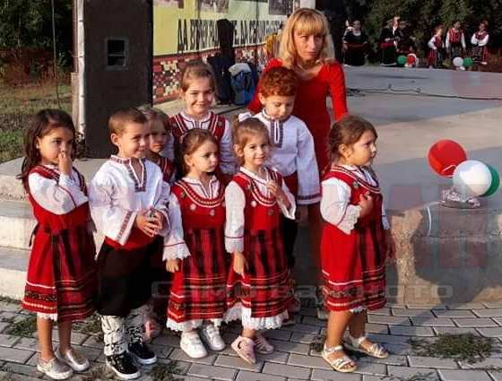 Личност на годината 2018: Славина Тошева, която възроди детската градина в село Черни връх след потопа