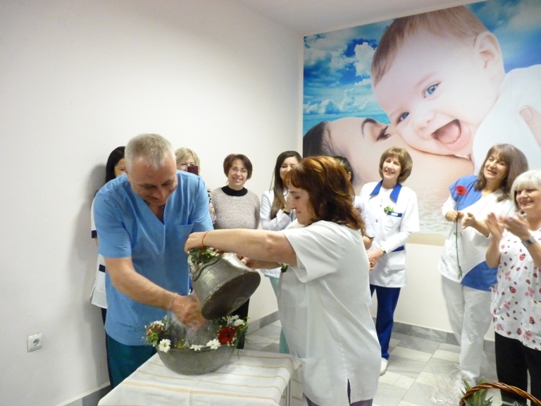Първото бебе в УМБАЛ-Бургас е момиченце, носи името на покровителя на града