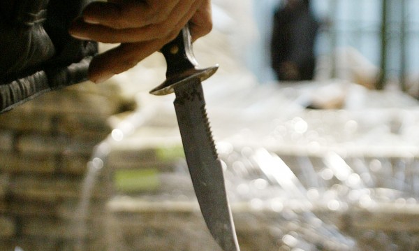 29-годишен секс маниак извади нож на жена, ченгетата го закопчаха
