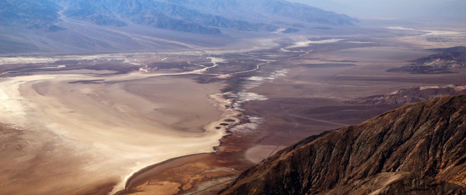 Къде се намира Долината на смъртта и защо хората там изведнъж полудяват или умират