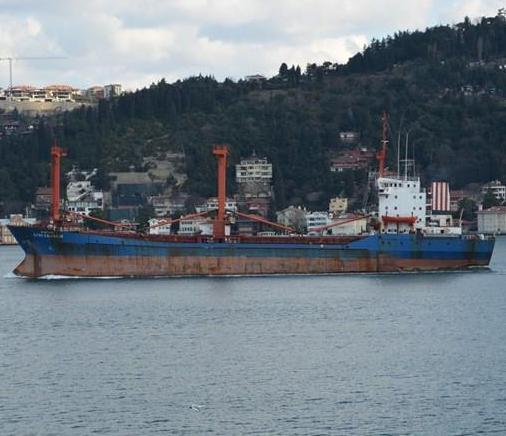 Eкипаж на панамски кораб, арестуван в Бургас, бедства - нито имат заплати, нито храна и вода