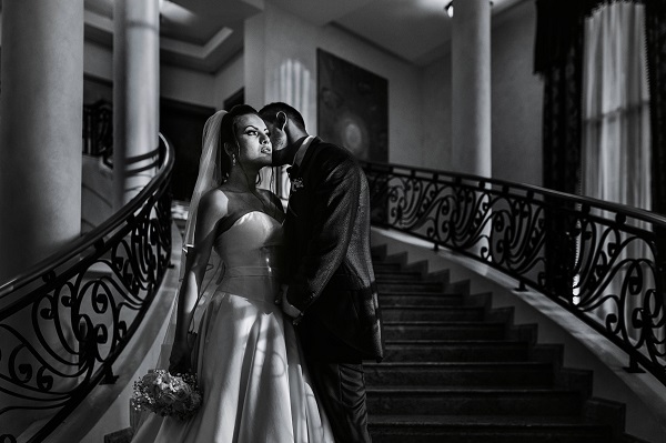 Ивелин Илиев: Предизвикателство за сватбения фотограф е да улови емоцията и да направи всяка двойка уникална