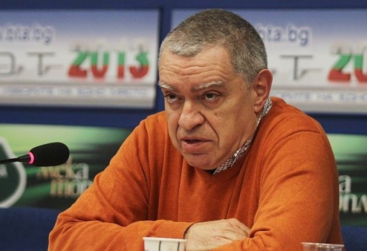 Проф. Мишо Константинов с взривяващ коментар за 200 000 цигани в България!