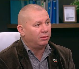 Ген. Димитър Шивиков: Целият политически елит е виновен за набезите на циганите (ВИДЕО)