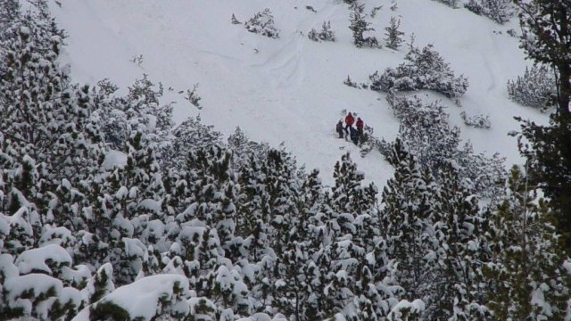Голяма трагедия! Лавина уби двама сноубордисти над Банско