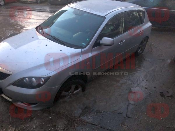 Извънредно: Издирват се собственици на две коли заради тежка авария с водопровод в ЦГЧ на Бургас