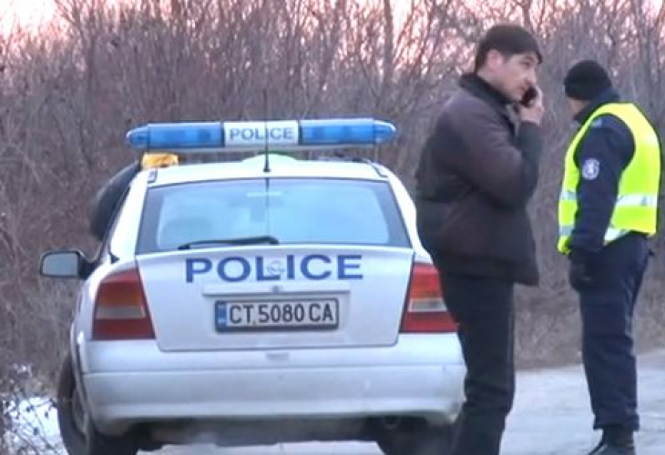 От последните минути: Шофьорът, преследван цяла нощ из Централна България, падна в капана на полицията