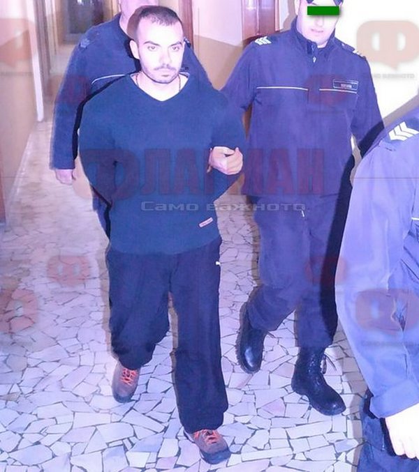Само във Флагман.бг: Попчето вече е на свобода, съдия Захарин Захариев го освободи