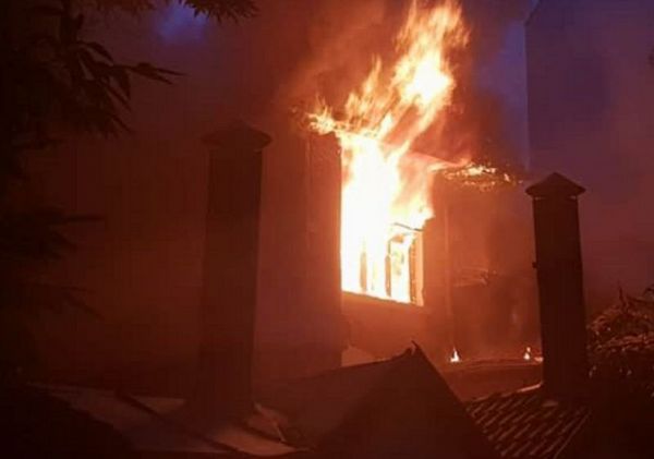 17-годишна забрави тигана докато готви, подпали апартамента на майка си в центъра на Бургас