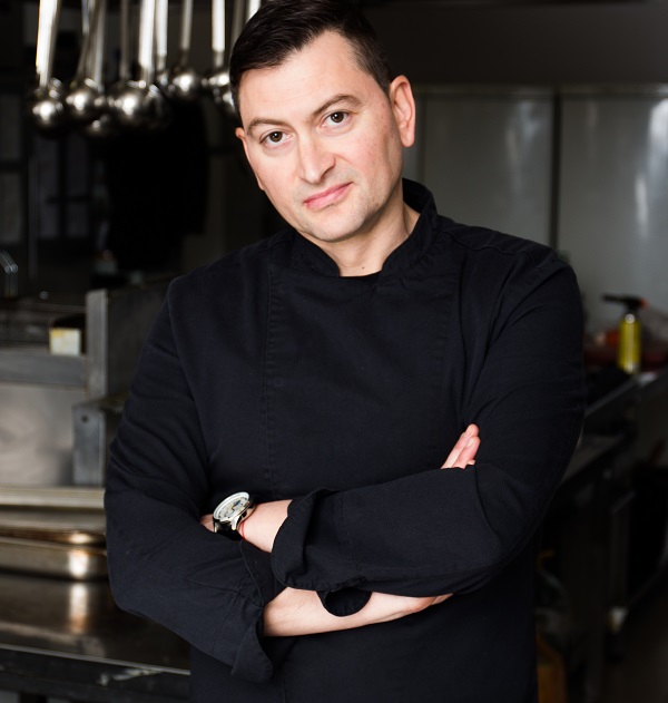 Вижте предложението за изкушаващ десерт за 14 февруари на шеф-готвач Красимир Петров от ресторант Салини
