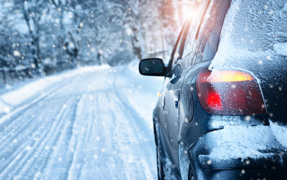 Полезно! 7 неща, които да правите и които да НЕ правите, когато карате по сняг и лед