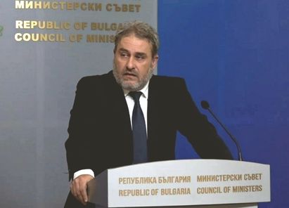 Министър Банов: Ще подам оставка, но не защото имам вина, а защото така се прави! (допълнена)