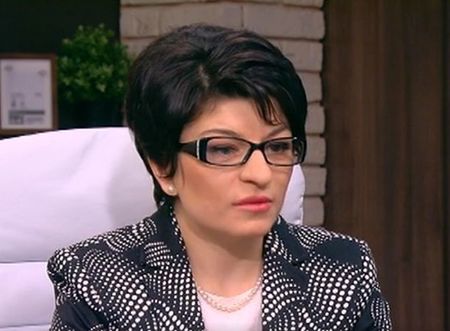 Десислава Атанасова: БСП си търси алиби за загуба на изборите