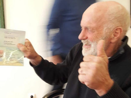 Бившият холандски боксьор, който бедстваше край село Кошарица, вече е в родината си
