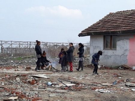 Жители на Войводиново, роми и общинари ще обсъждат проблемите в селото