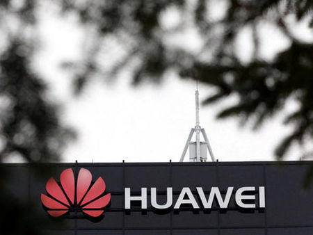 Apple и Huawei се сблъскват с проблеми по веригите си за доставки на електроника
