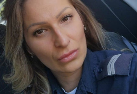 Смела сръбска полицайка спаси момиче от лапите на бежанци-изнасилвачи