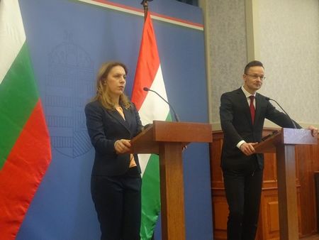 Петер Сиярто: Унгария ще продължи да подкрепя България за членството ѝ в Шенген