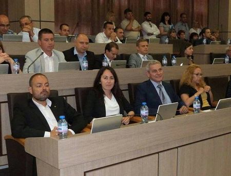 Съветници от ГЕРБ Бургас питат: Ще се раздуе ли администрацията, ако има районни кметове