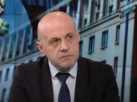 Томислав Дончев: Избори с изцяло нов състав на ЦИК е голяма авантюра