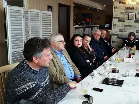 Депутатът  Петър Кънев на среща със социалисти в Несебър, разискваха въпроса за туризма