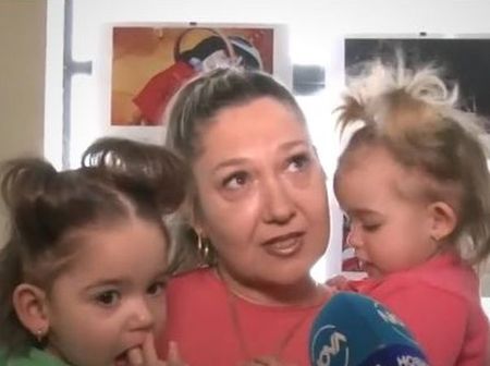 Майка на близнаци от Бургас помага на семейства в битката им за дете