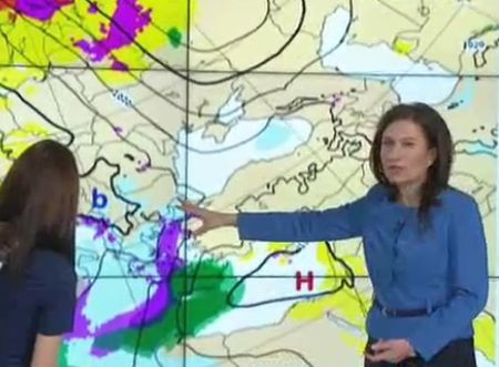 Синоптик: В Ахтопол и Карнобат ще вали сняг днес, студено ще е до сряда
