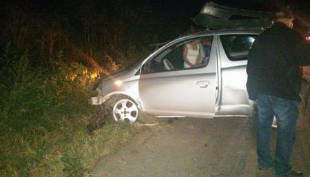 72-годишен шофьор от Руенско се заби в крайпътен скат, изпрати спътниците си в спешното