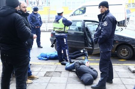 Двама бандити искали да запалят полицейско управление! МВР и прокуратурата спряха опит за касапница