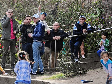 Български цигани обърнаха голям германски град на "Столипиново", гледката е потресаваща