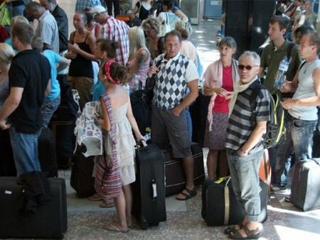 Руски туроператор очаква спадът на туристите към България да е 10%, а не 25%